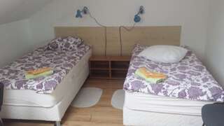 Отели типа «постель и завтрак» Avanti apgyvendinimas-restoranas Биржай Двухместный номер с 2 отдельными кроватями и душем-3